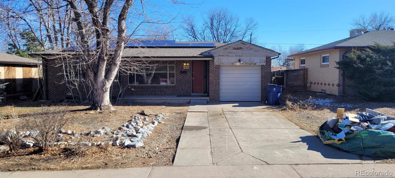 Cloverdale Lakewood Home | MLS #: 49978461420 S Ingalls Street, Lakewood Beds: 2 Baths: 1 Price: $400,000