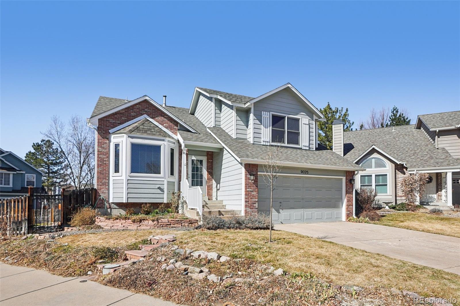  Lakewood Home | MLS #: 23999569025 W Arizona Drive, Lakewood Beds: 3 Baths: 3 Price: $595,000
