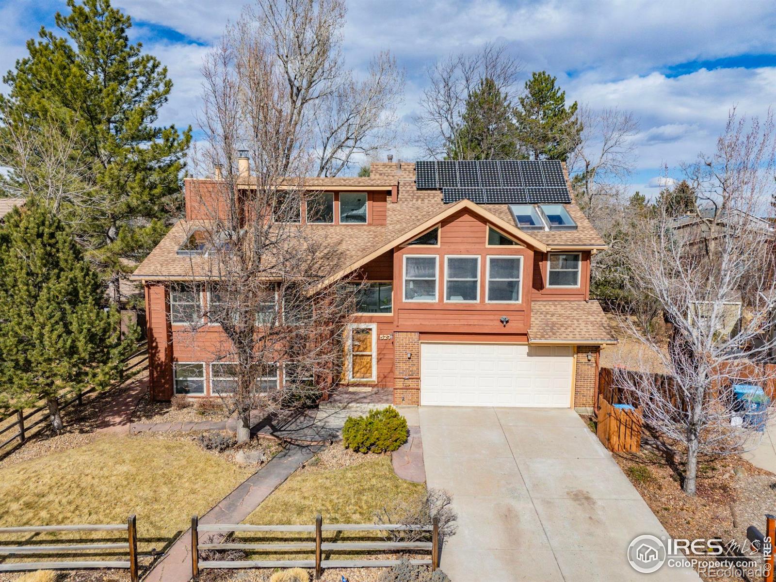  Louisville Home | MLS #: 4567891052031527 W Ash Court, Louisville Beds: 5 Baths: 3 Price: $950,000