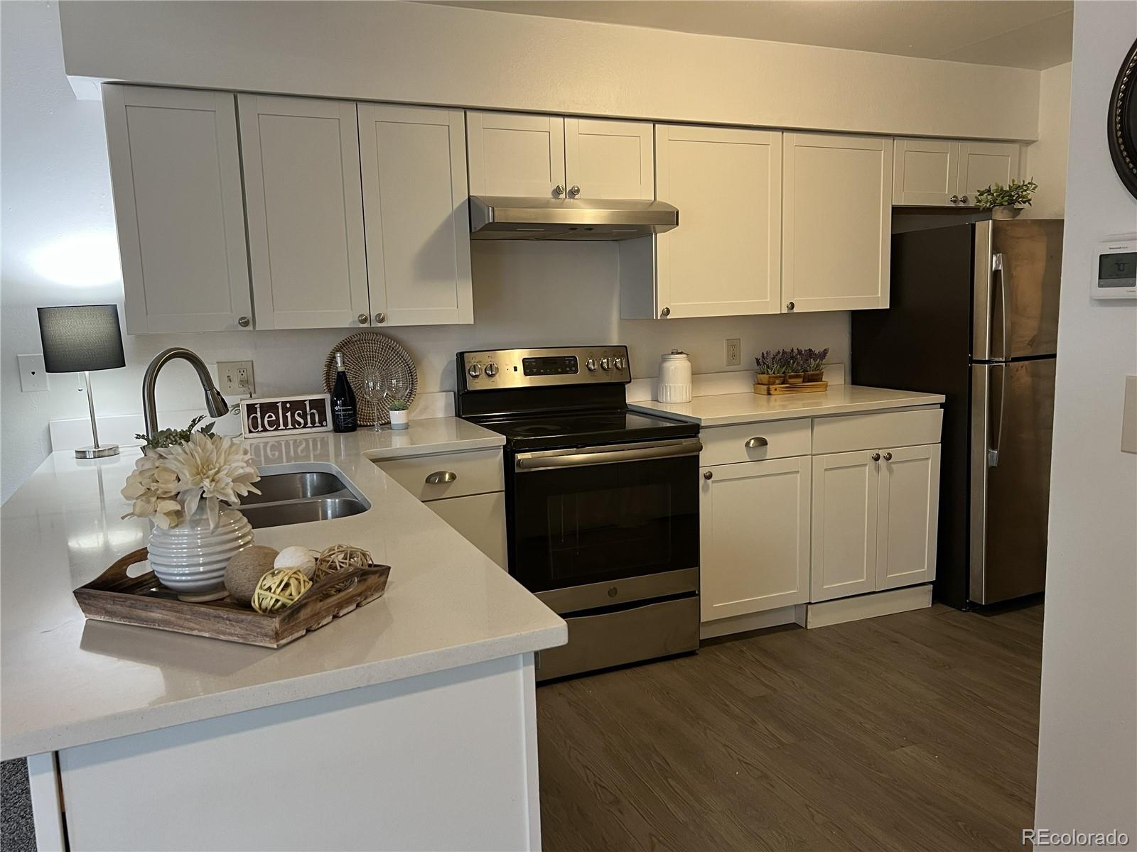 Sable Cove Aurora Condo / Townhome | MLS #: 6690772922 S Dearborn Way 5, Aurora Beds: 1 Baths: 1 Price: $155,300