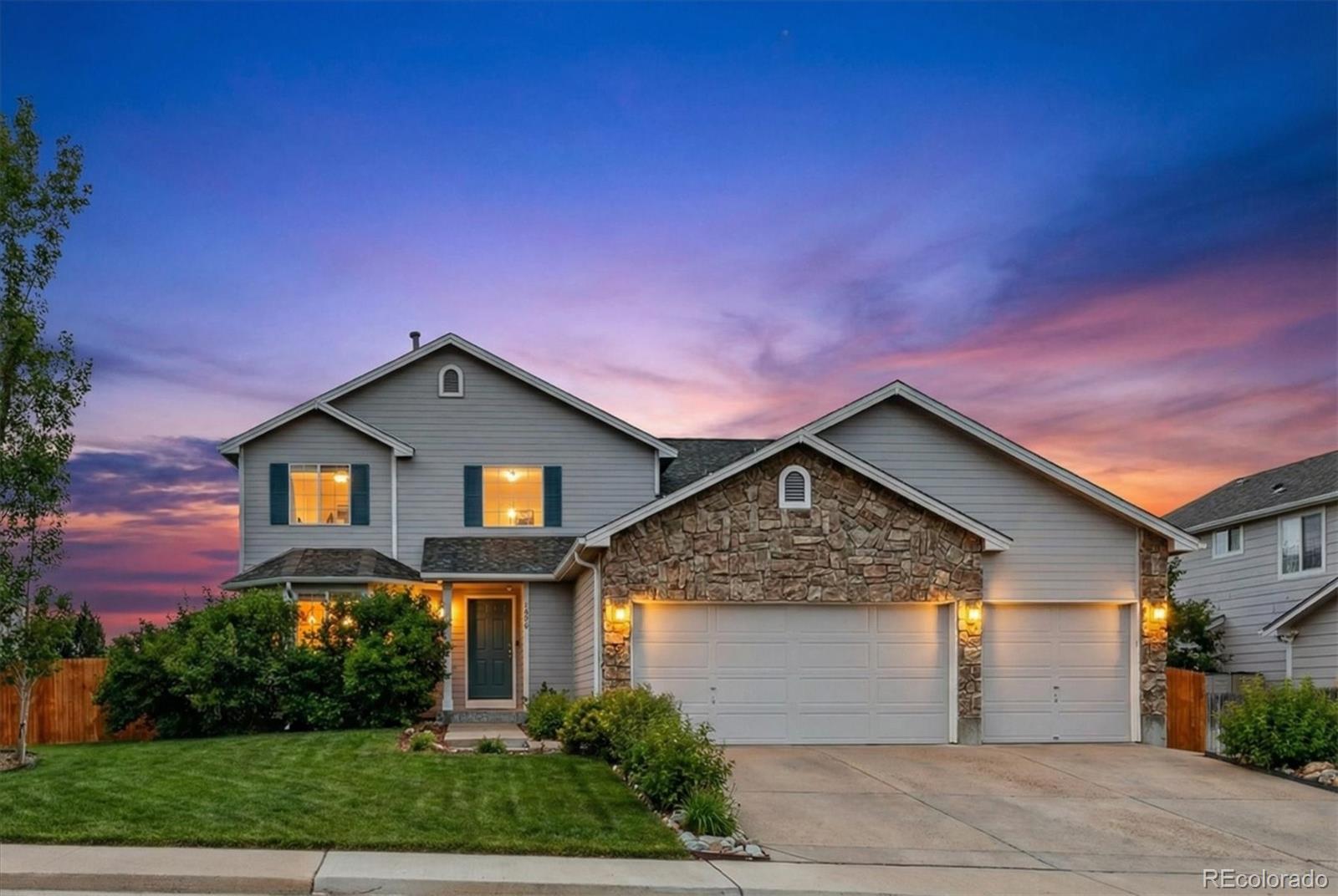 Metzler Ranch Castle Rock Home | MLS #: 24002721090  Quarterhorse Trail, Castle Rock Beds: 3 Baths: 3 Price: $600,000