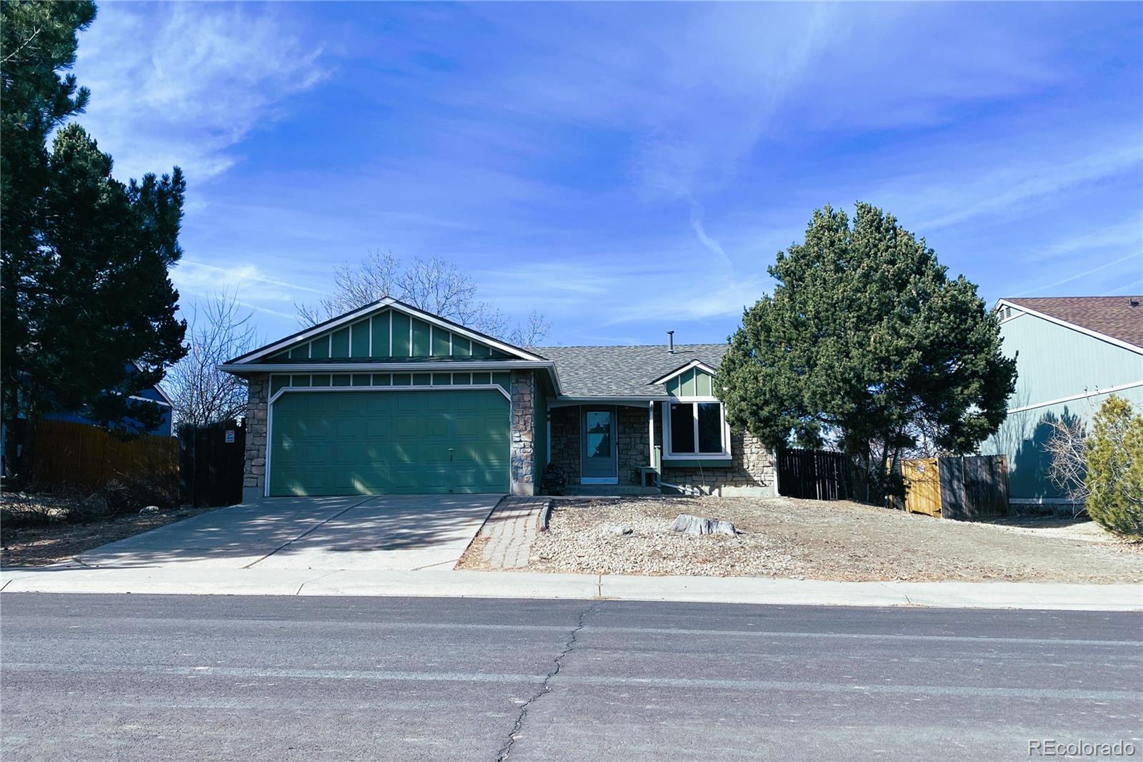  Centennial Home | MLS #: 39586944865 S Espana Lane, Centennial Beds: 3 Baths: 2 Price: $455,000