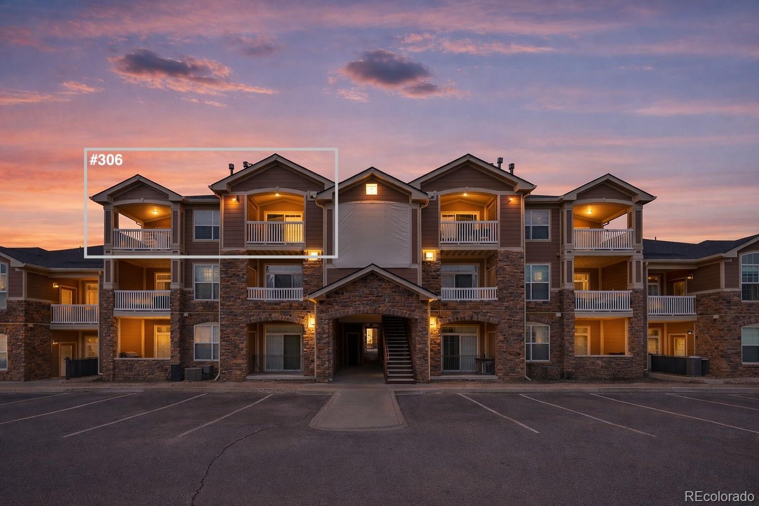  Englewood Condo / Townhome | MLS #: 59530217440 S Blackhawk Street 306, Englewood Beds: 2 Baths: 2 Price: $315,000