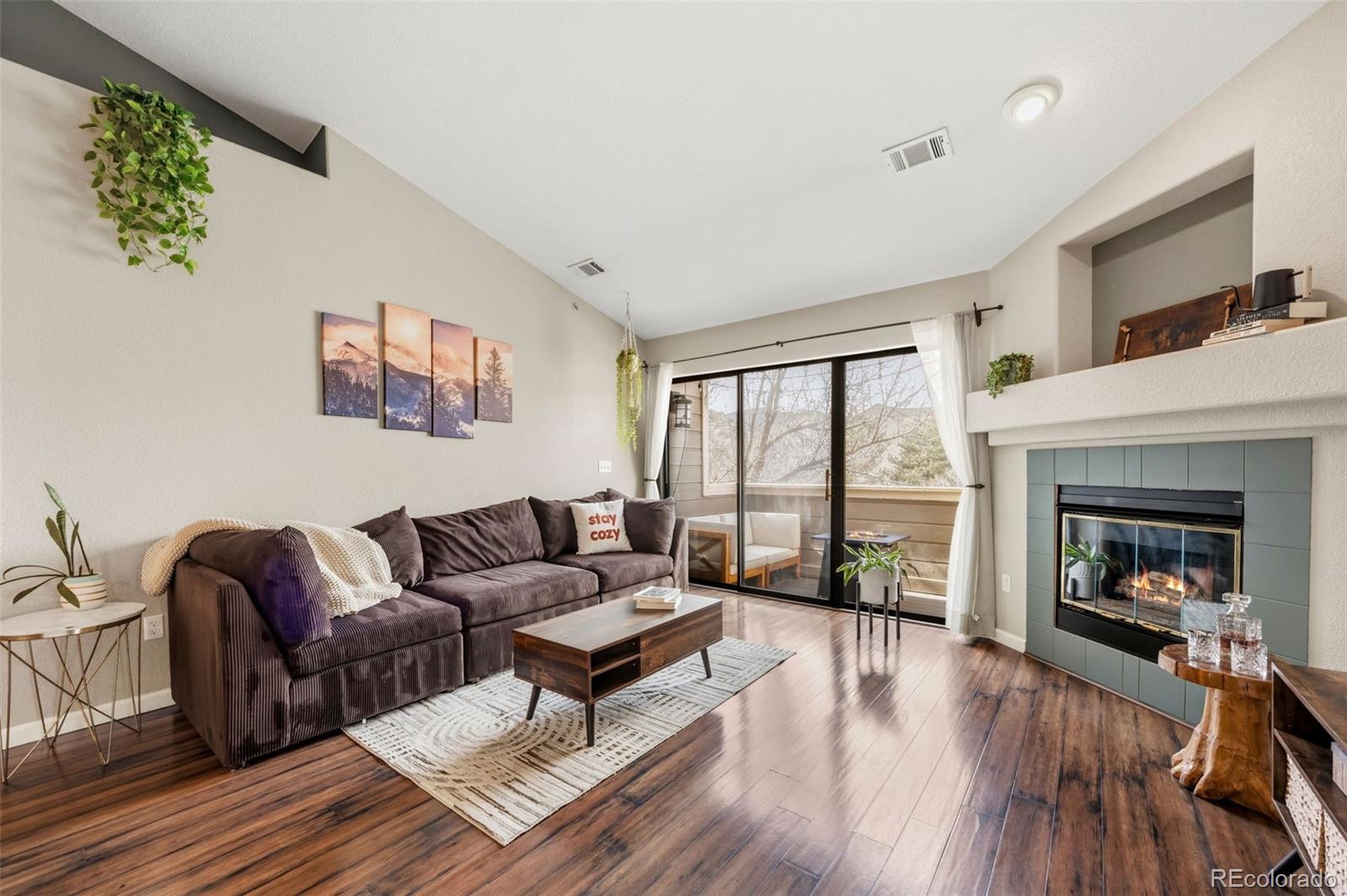Ken Caryl Littleton Condo / Townhome | MLS #: 73431757474 S Alkire Street 301, Littleton Beds: 2 Baths: 2 Price: $345,000