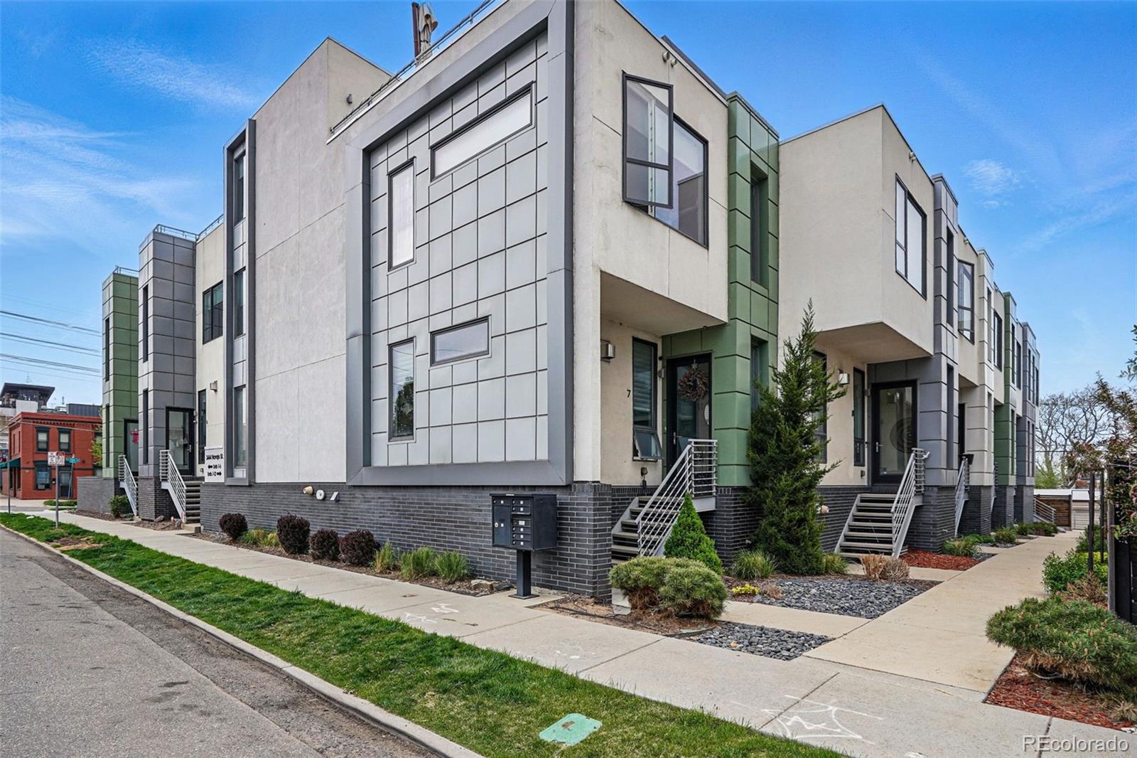Lohi Denver Condo / Townhome | MLS #: 90456573444  Navajo Street 10, Denver Beds: 3 Baths: 5 Price: $990,000