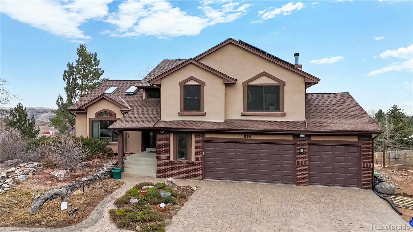 Heritage Dells Golden Home | MLS #: 6999649314  Defrance Court, Golden Beds: 3 Baths: 3 Price: $1,360,000