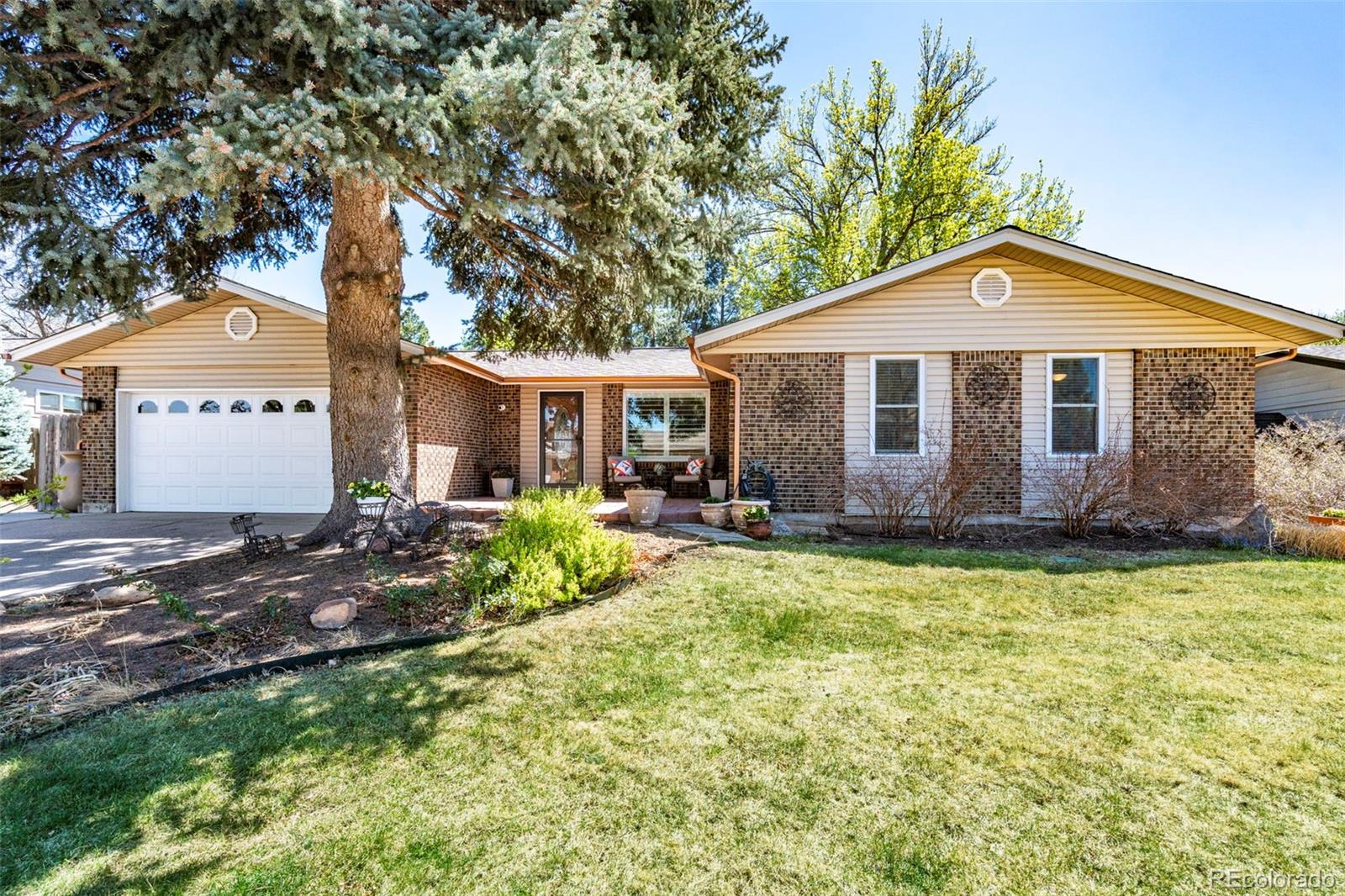 6333 s dexter street, Centennial sold home. Closed on 2026-05-19 for $805,000.