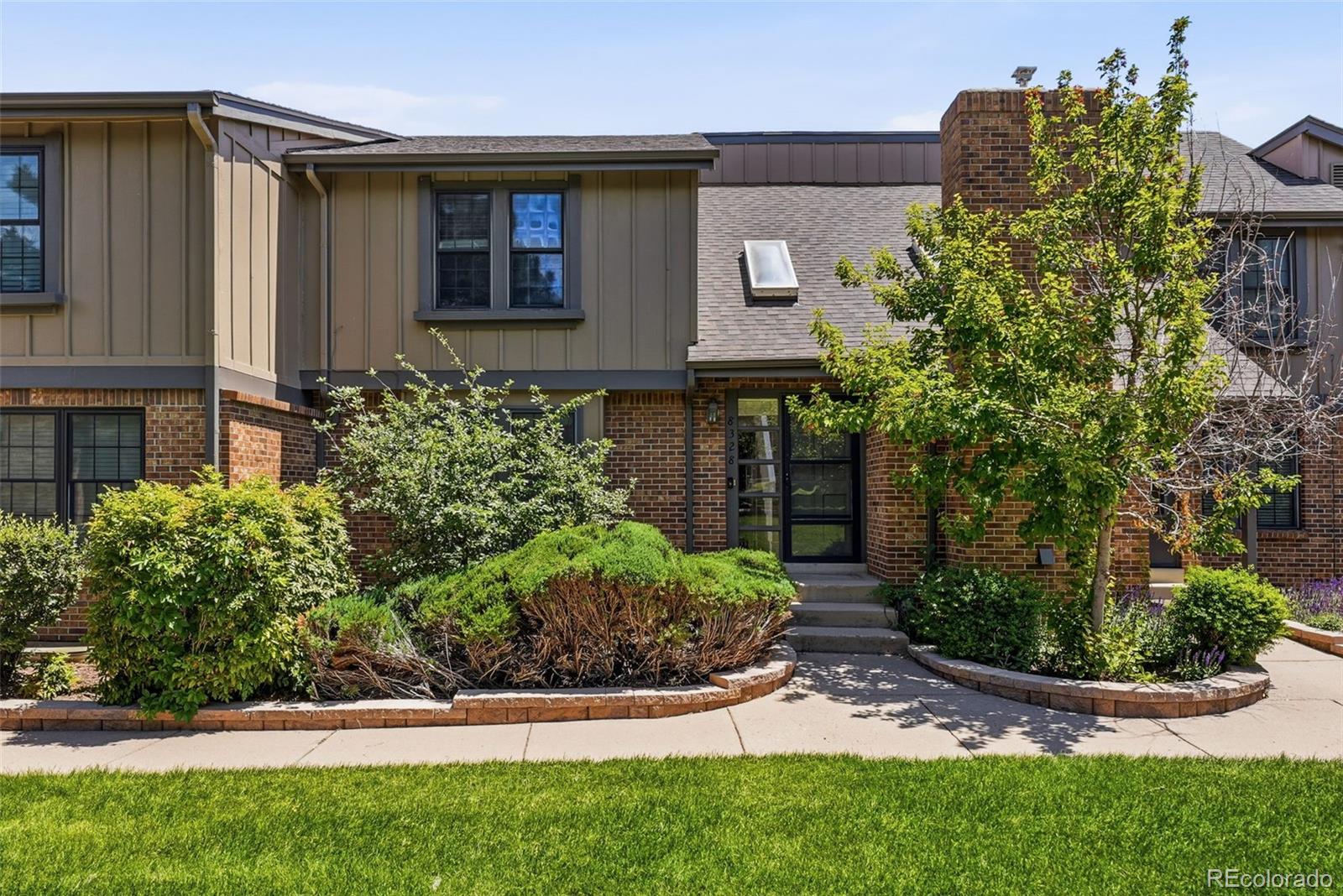 Willow Creek Centennial Home | MLS #: 29777918328 E Phillips Place, Centennial Beds: 3 Baths: 3 Price: $549,900
