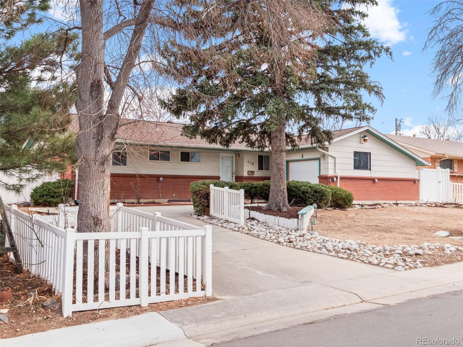 Aurora Hills Aurora Home | MLS #: 6127417418 S Wheeling Way, Aurora Beds: 3 Baths: 2 Price: $430,000