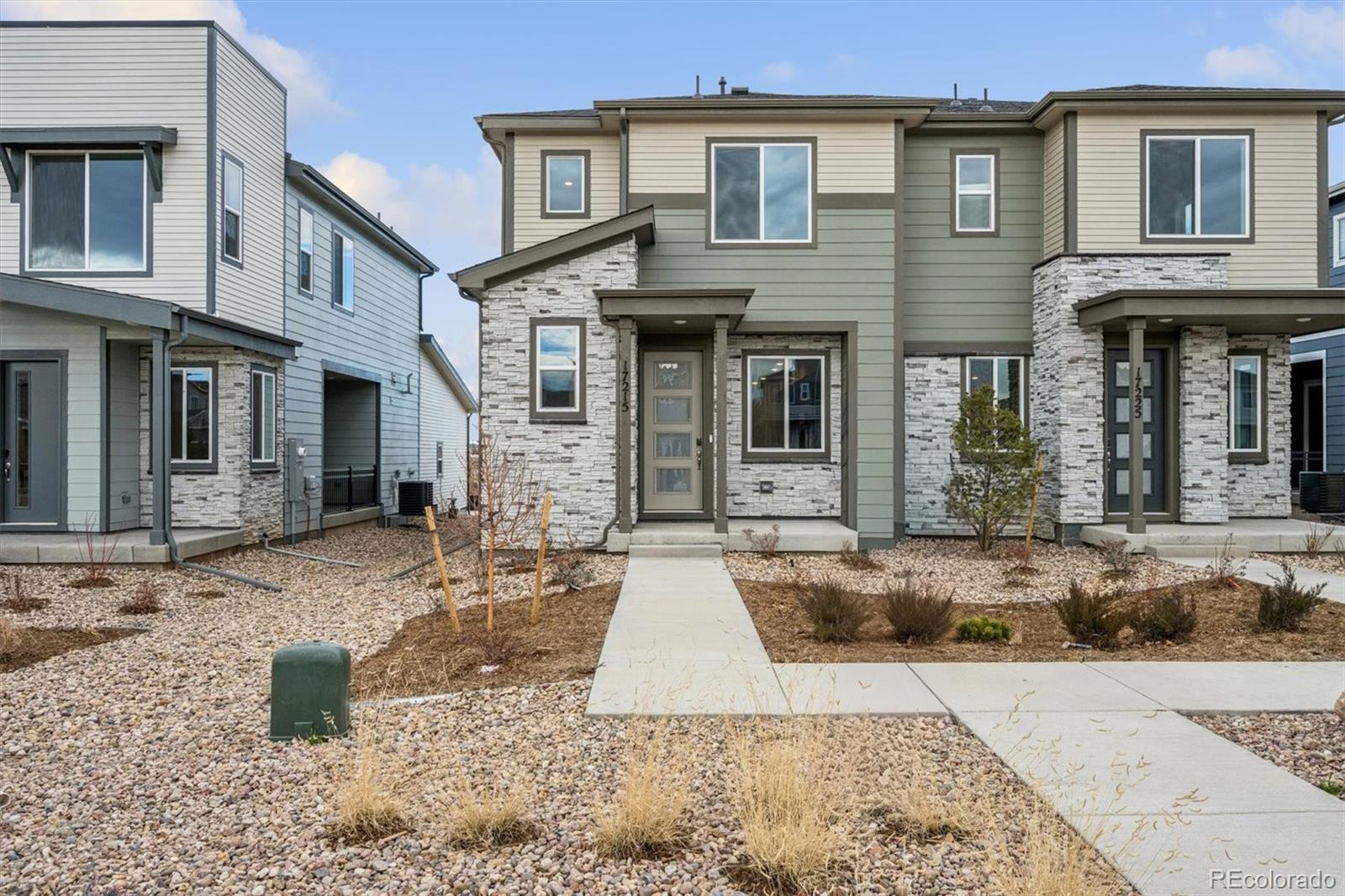 Buckley Yard Aurora Home | MLS #: 356945917215 E Alameda Parkway, Aurora Beds: 3 Baths: 3 Price: $449,950