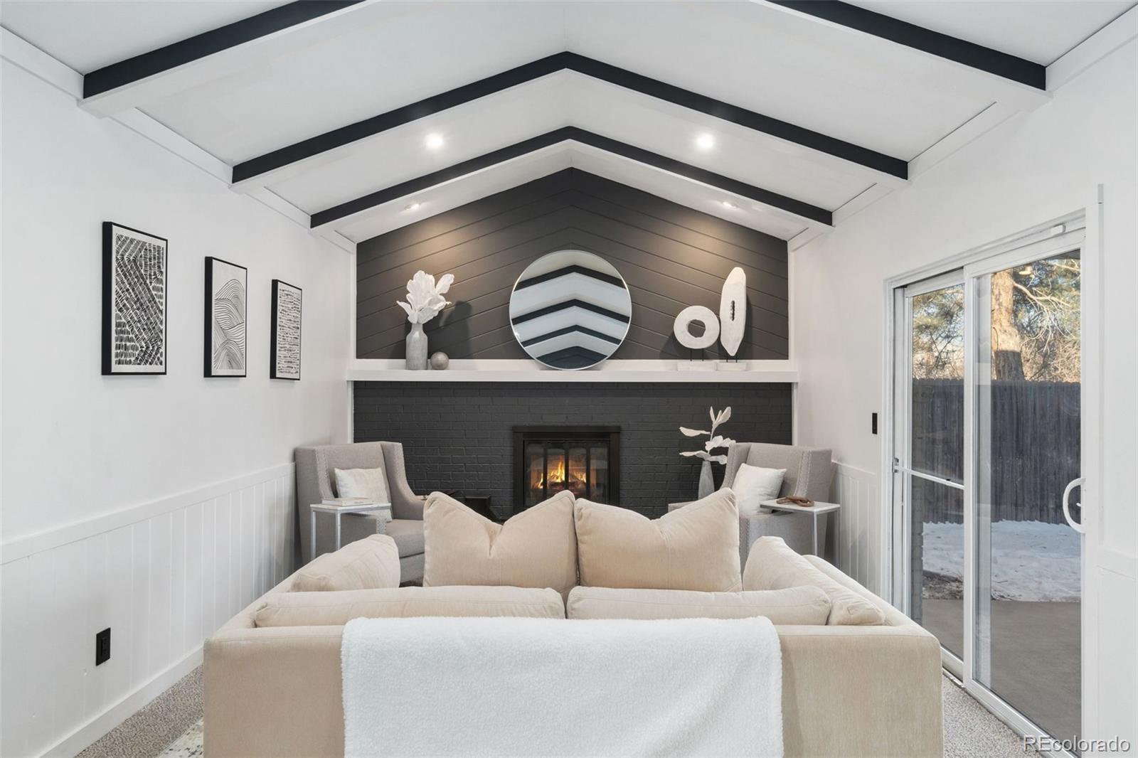  Golden Home | MLS #: 601292414059 W 5th Avenue, Golden Beds: 5 Baths: 3 Price: $599,000