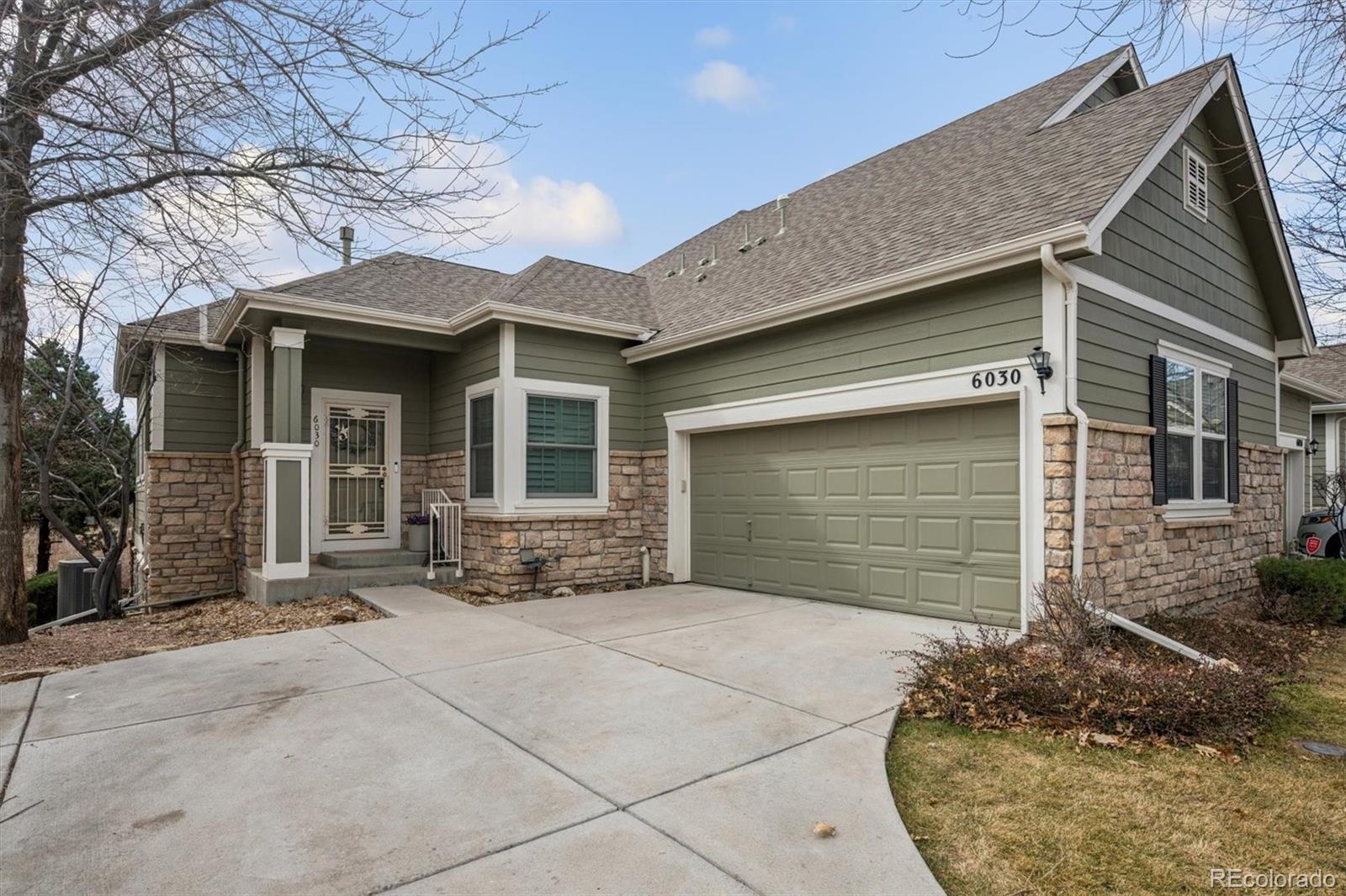 White Fence Farm Lakewood Home | MLS #: 63483516030 W Colorado Lane, Lakewood Beds: 2 Baths: 3 Price: $525,000