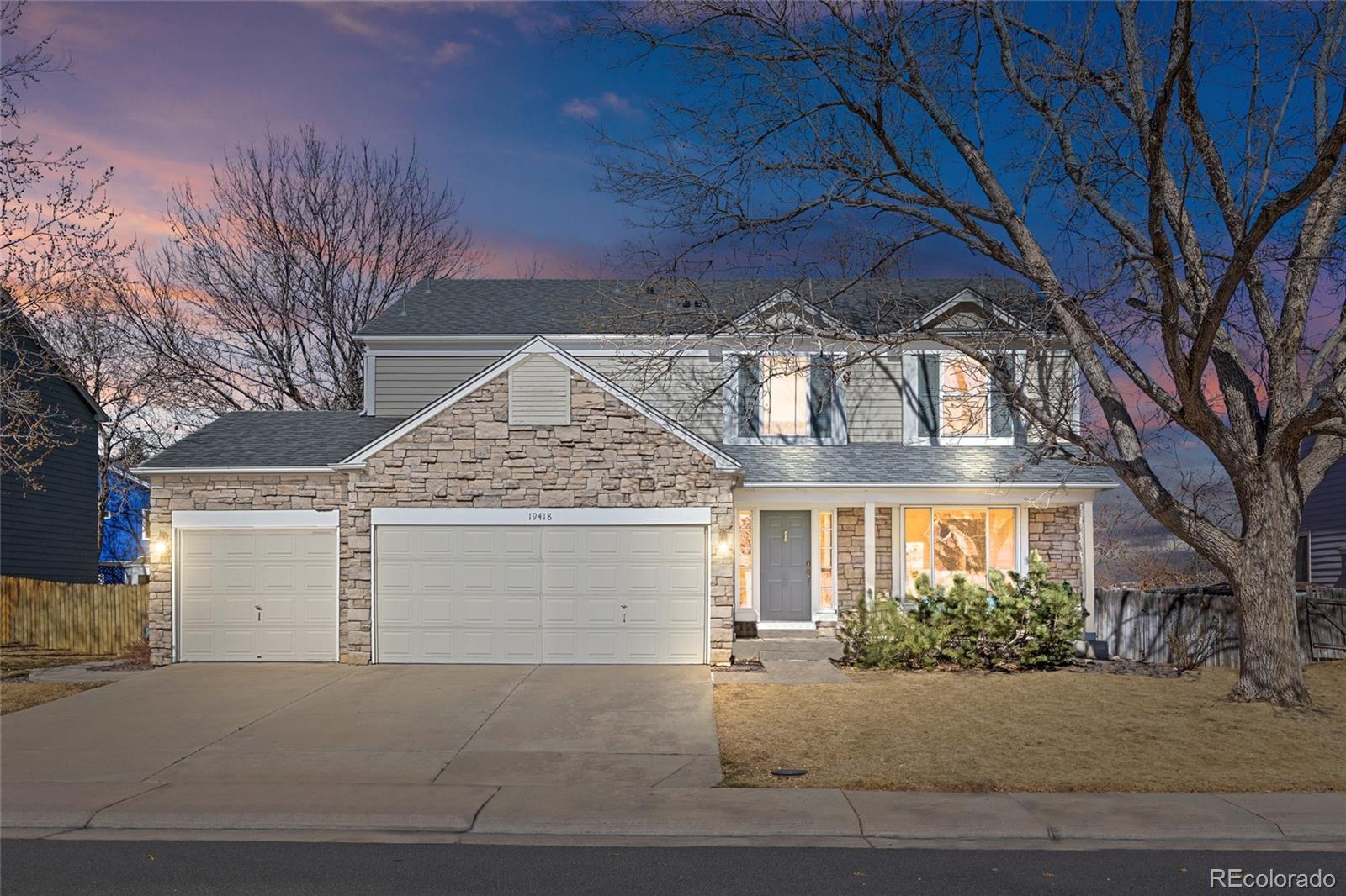  Centennial Home | MLS #: 314177719418 E Crestridge Circle, Centennial Beds: 4 Baths: 3 Price: $570,000