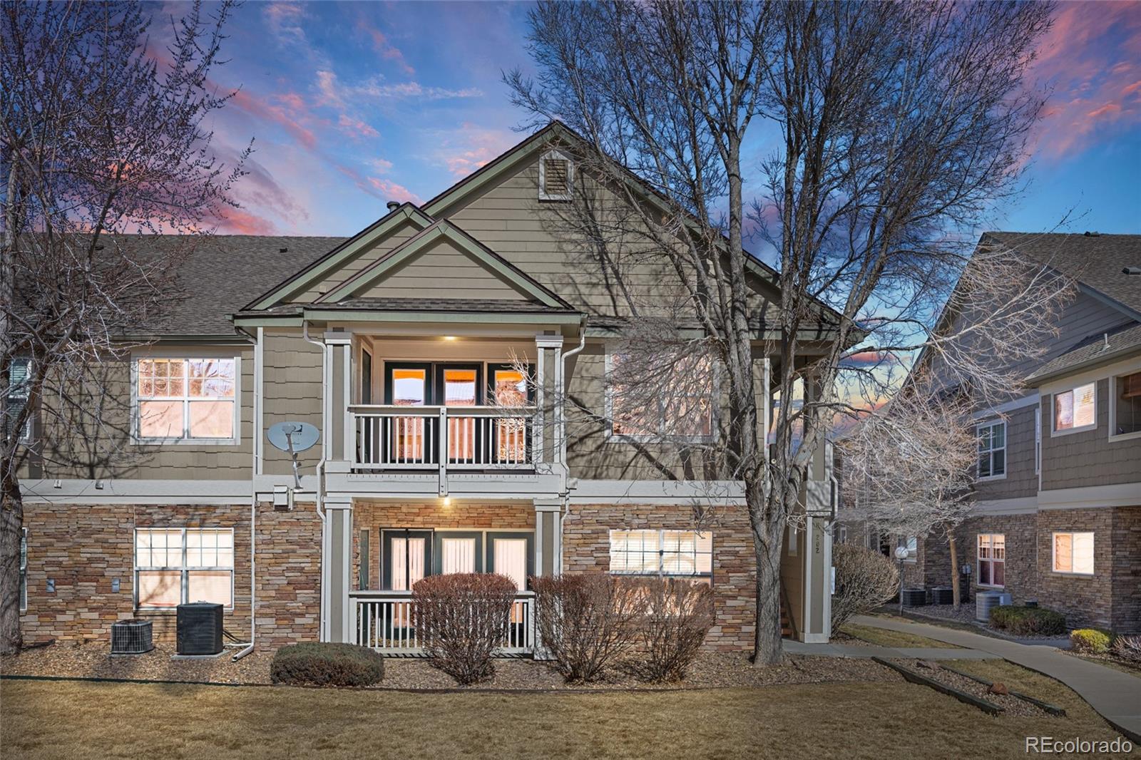 Lakeshore Village Denver Condo / Townhome | MLS #: 15354934385 S Balsam Street 8-202, Denver Beds: 2 Baths: 2 Price: $369,000