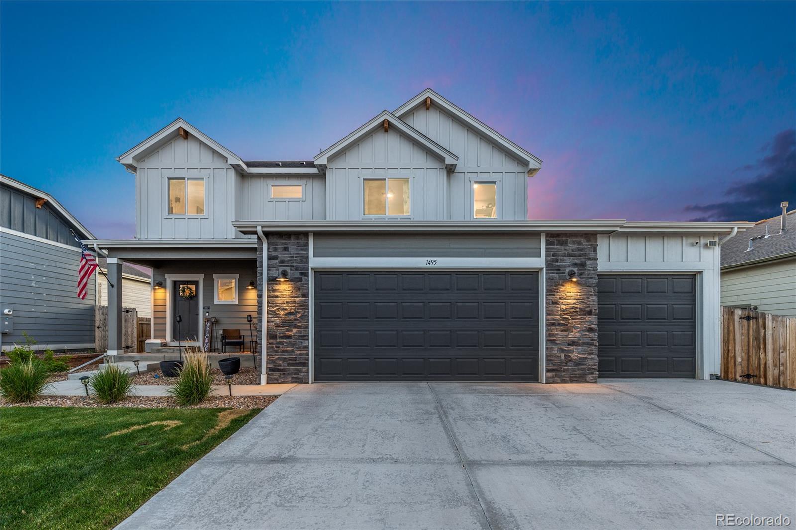 Sunfield Milliken Home | MLS #: 96589951495 S Sunfield Drive, Milliken Beds: 4 Baths: 4 Price: $579,500