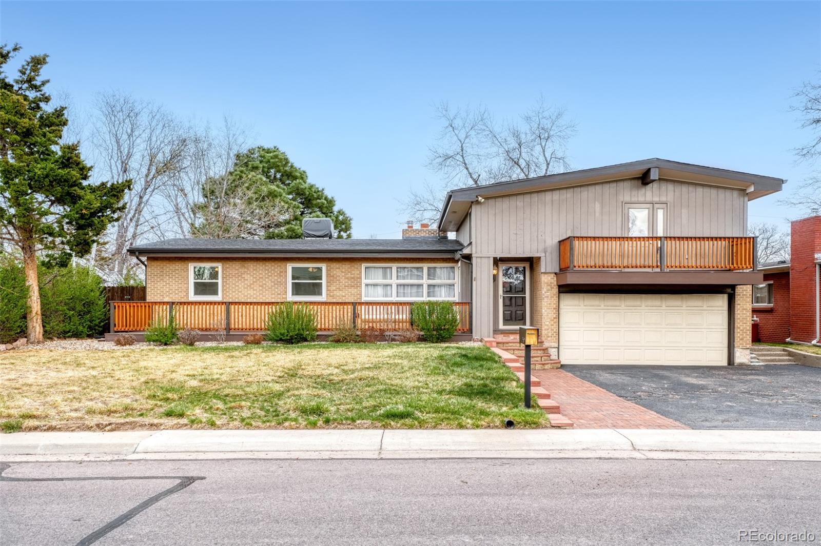  Lakewood Home | MLS #: 4512435850  Holland Street, Lakewood Beds: 5 Baths: 4 Price: $775,000