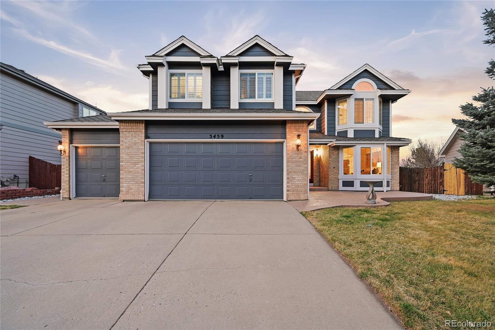  Centennial Home | MLS #: 43001065459 E Dry Creek Circle, Centennial Beds: 5 Baths: 4 Price: $870,000