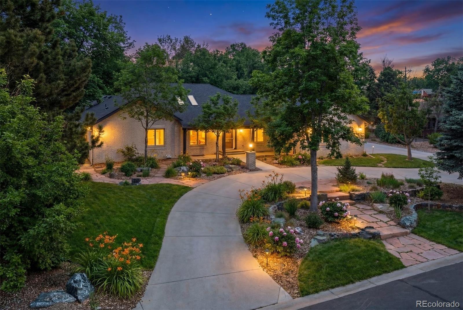 Meadow Hills Aurora Home | MLS #: 40742573880 S Elkhart Street, Aurora Beds: 5 Baths: 6 Price: $1,100,000