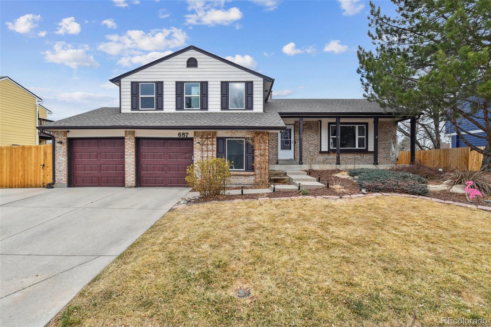 687 e phillips drive, Littleton sold home. Closed on 2026-04-06 for $670,000.