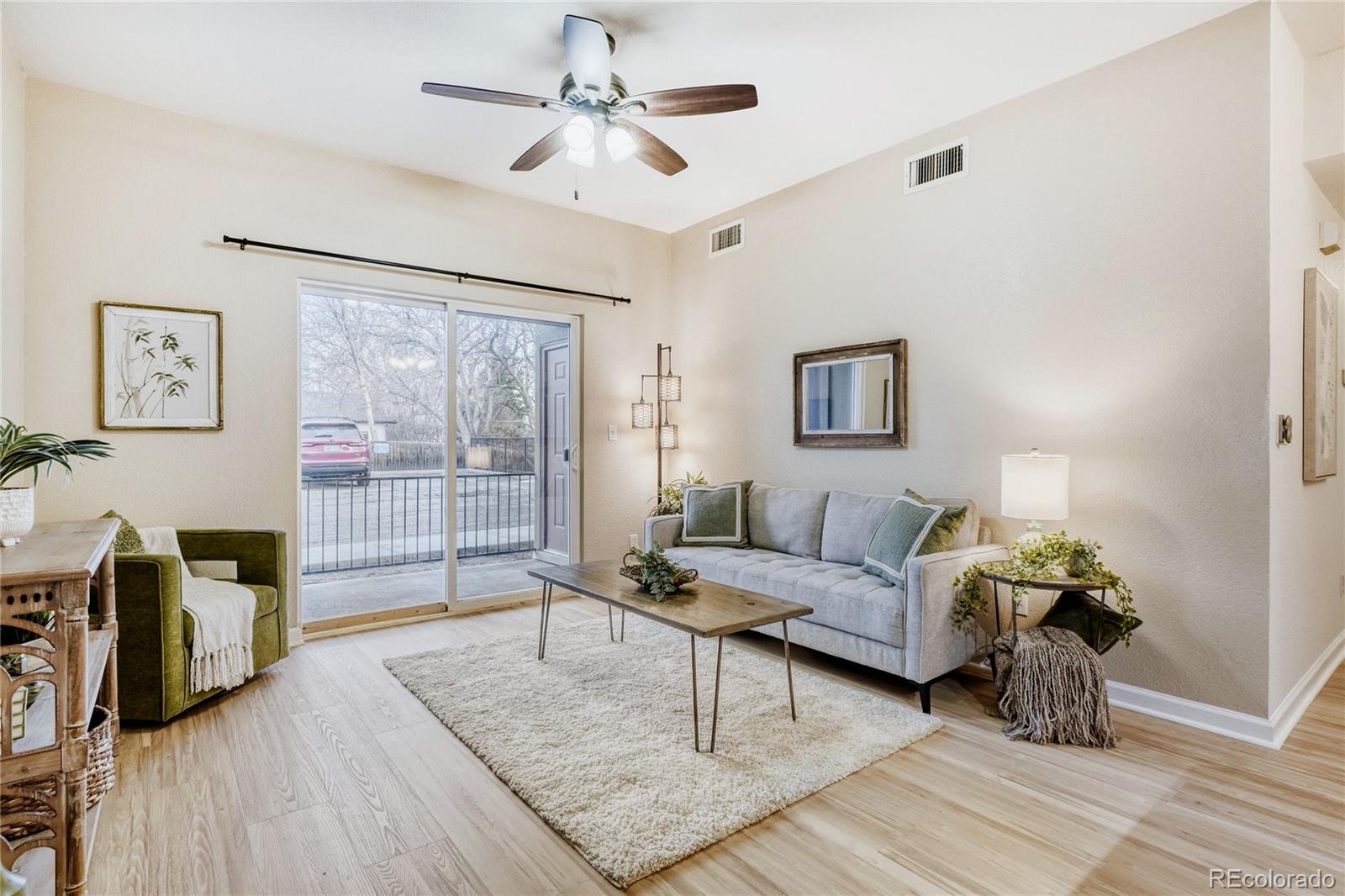  Denver Condo / Townhome | MLS #: 83688935633 E Atlantic Place 2A, Denver Beds: 2 Baths: 2 Price: $255,000