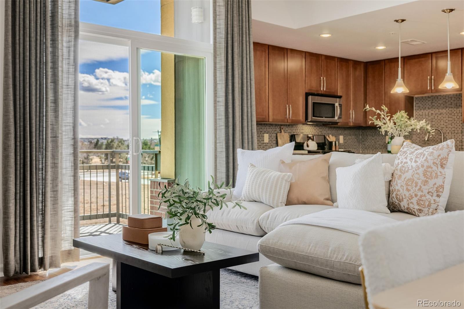 Lowry Denver Condo / Townhome | MLS #: 94470588165 E Lowry Boulevard 209, Denver Beds: 2 Baths: 2 Price: $459,000