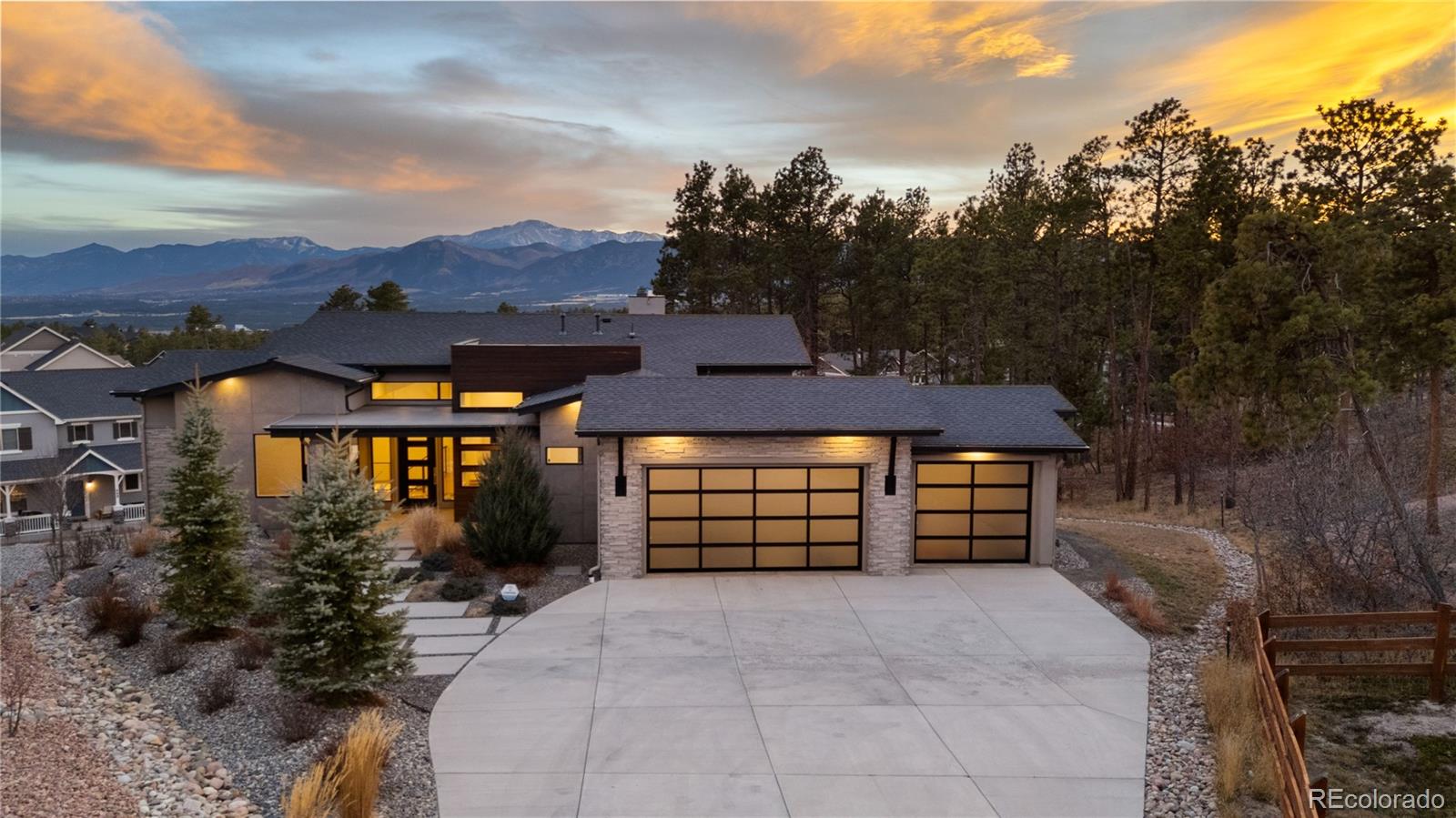  Monument Home | MLS #: 366346316496  Florawood Place, Monument Beds: 4 Baths: 5 Price: $1,950,000