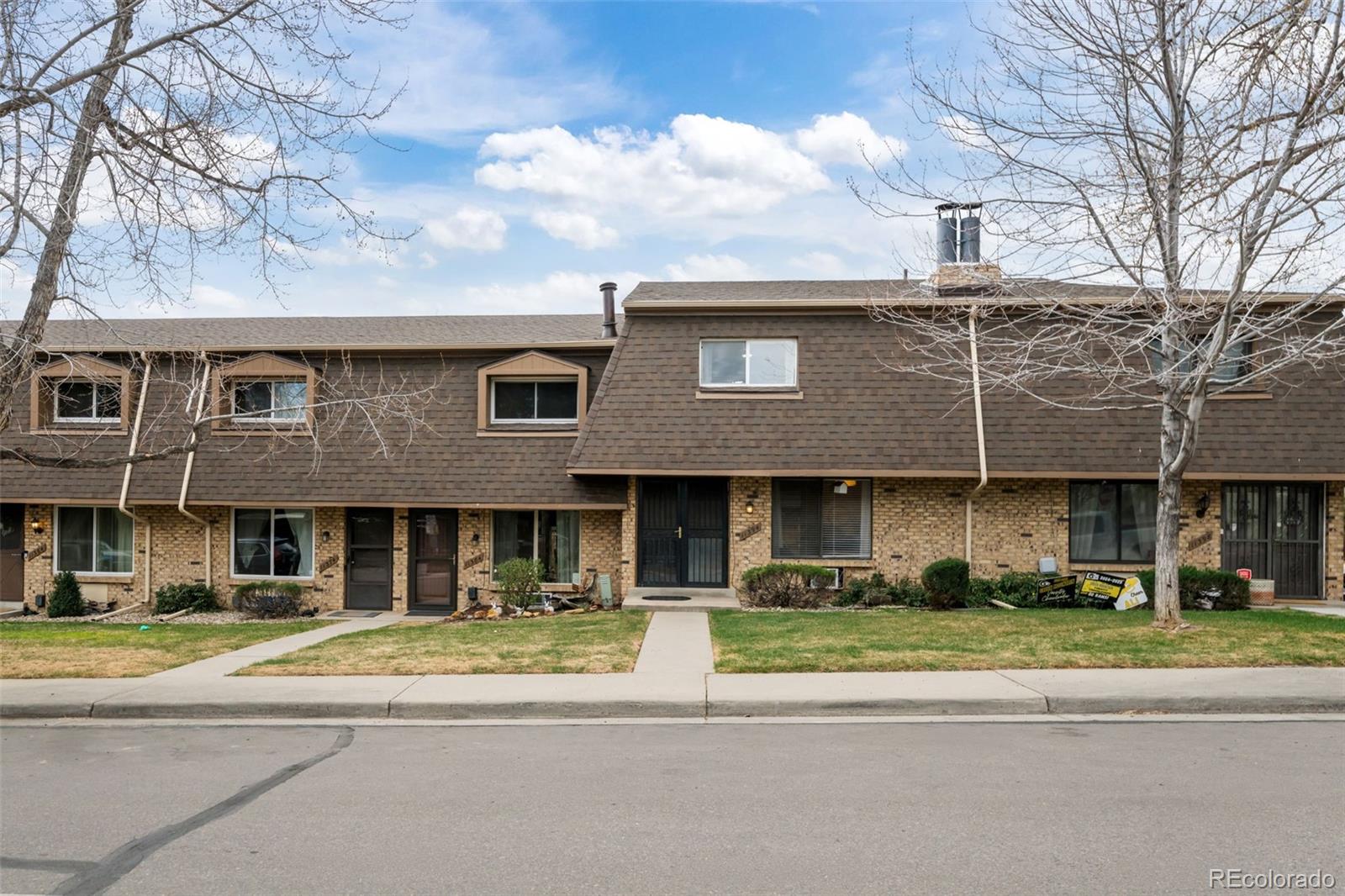 Applewood Lakewood Condo / Townhome | MLS #: 698435411394 W 18th Avenue , Lakewood Beds: 3 Baths: 3 Price: $319,900