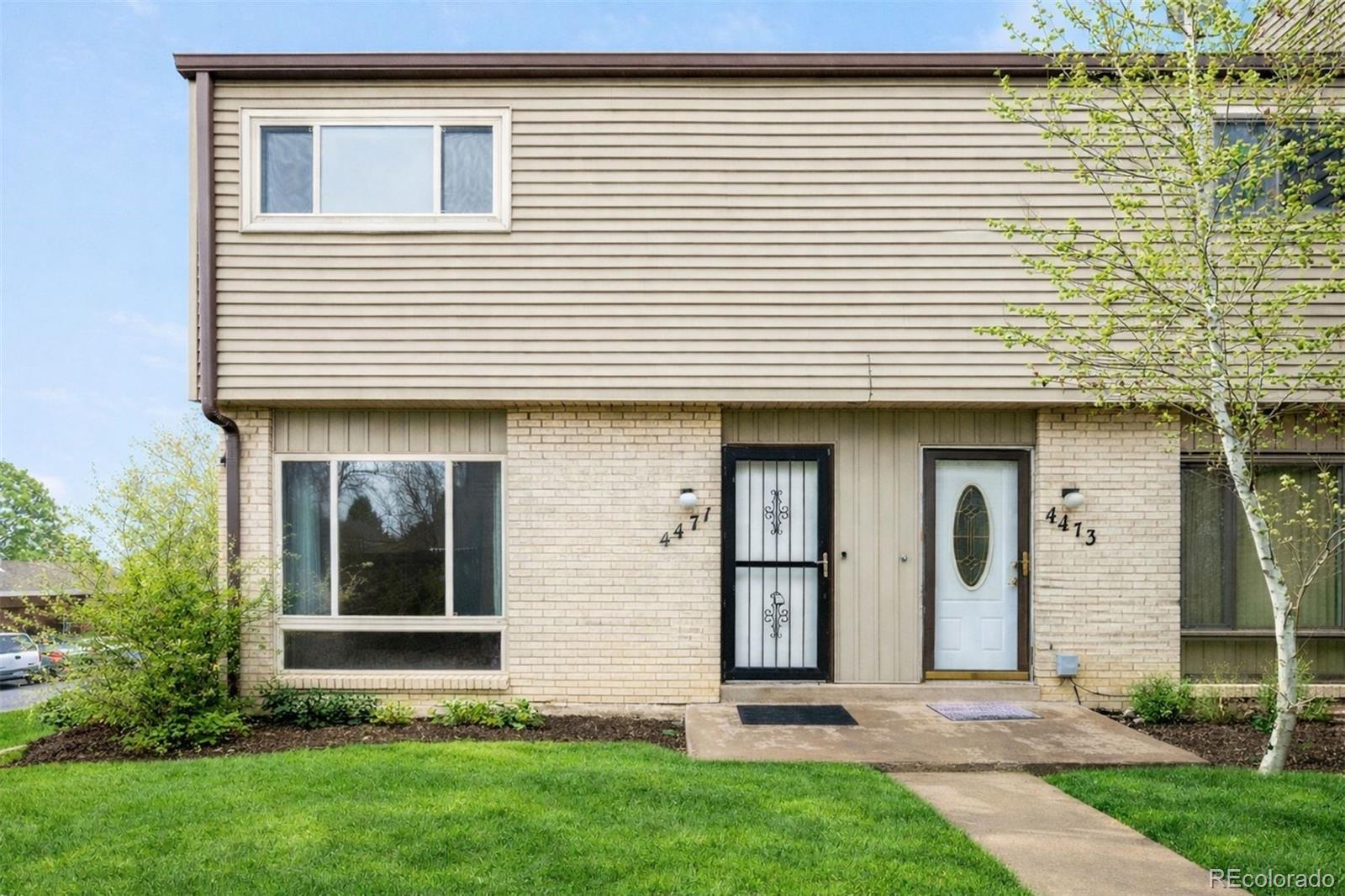 Columbine Lakes Littleton Home | MLS #: 33847564471 W Ponds Circle, Littleton Beds: 3 Baths: 3 Price: $397,000