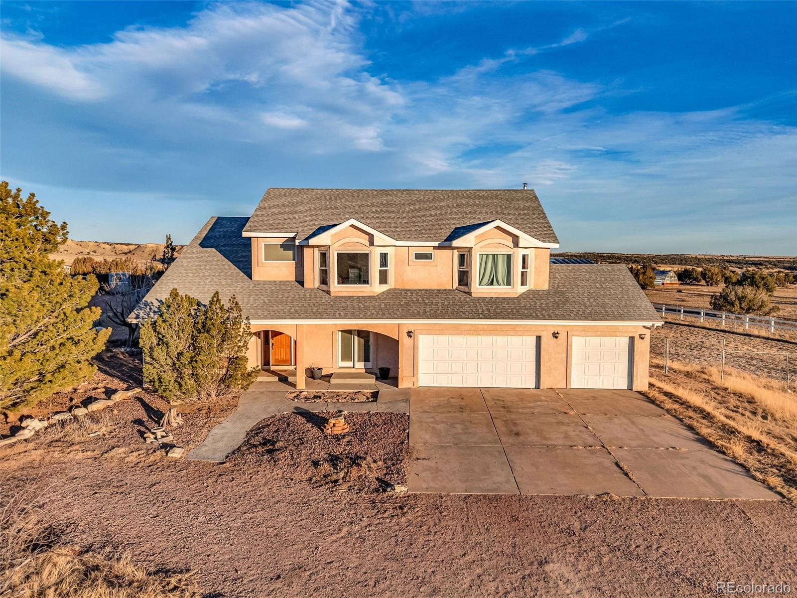 193  top notch trail, Penrose sold home. Closed on 2026-06-01 for $635,000.