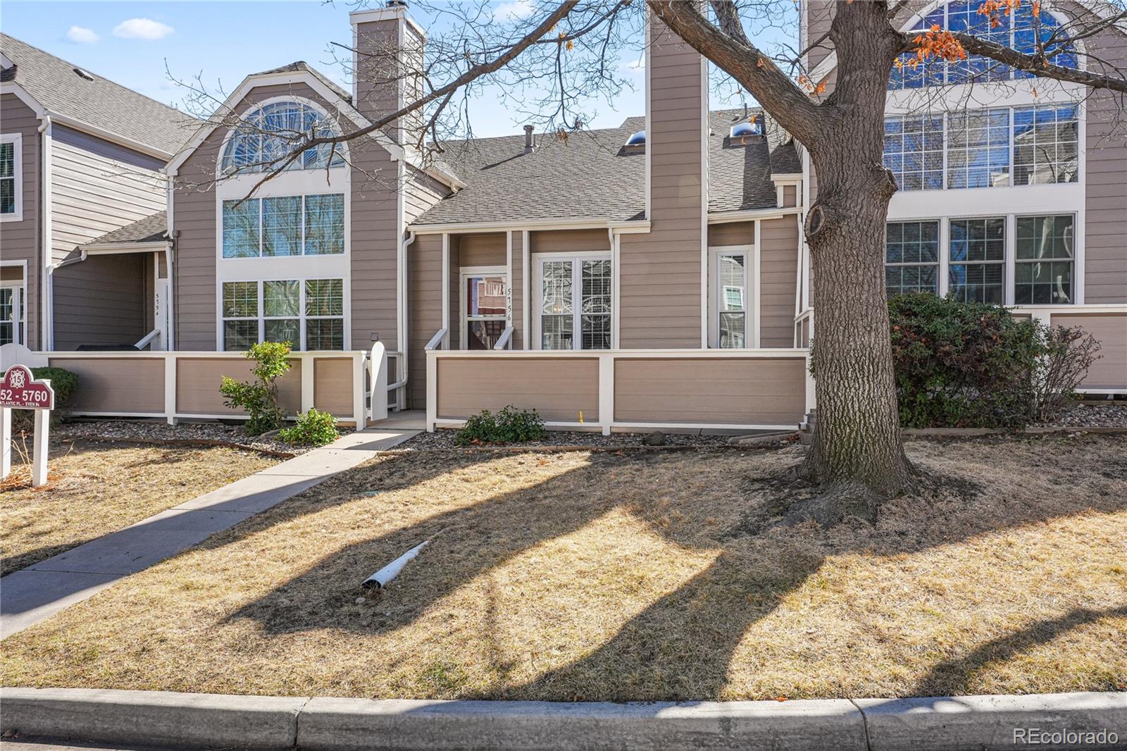 Sunpointe Lakewood Condo / Townhome | MLS #: 85353565756 W Atlantic Place , Lakewood Beds: 2 Baths: 2 Price: $345,000