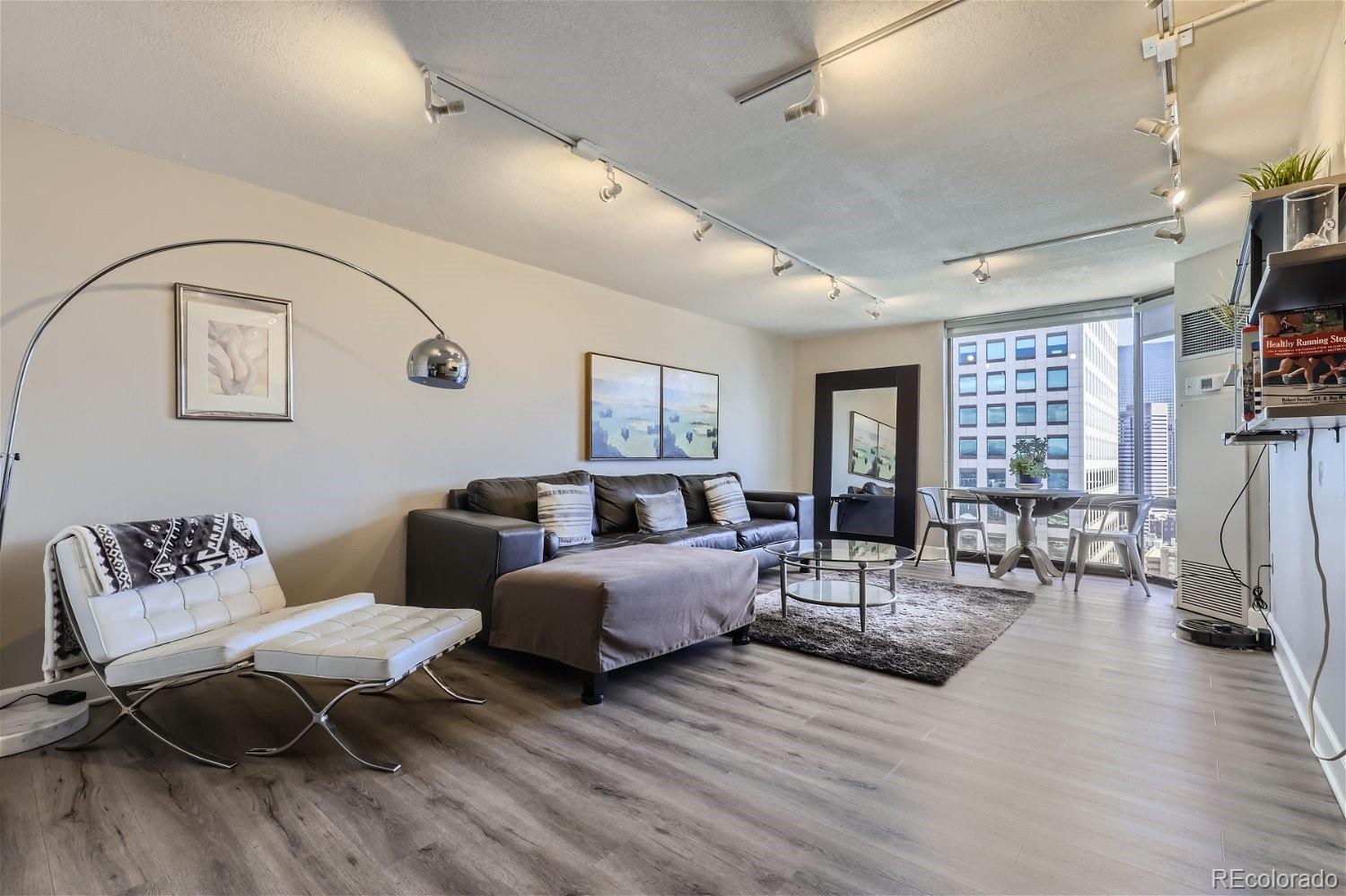 1625  larimer street, Denver sold home. Closed on 2026-04-15 for $331,000.