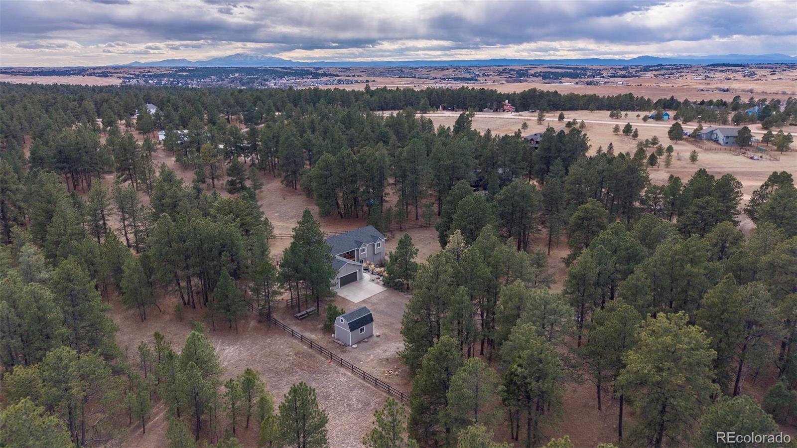  Elizabeth Home | MLS #: 153259535348  Quick Fox Court, Elizabeth Beds: 5 Baths: 3 Price: $900,000