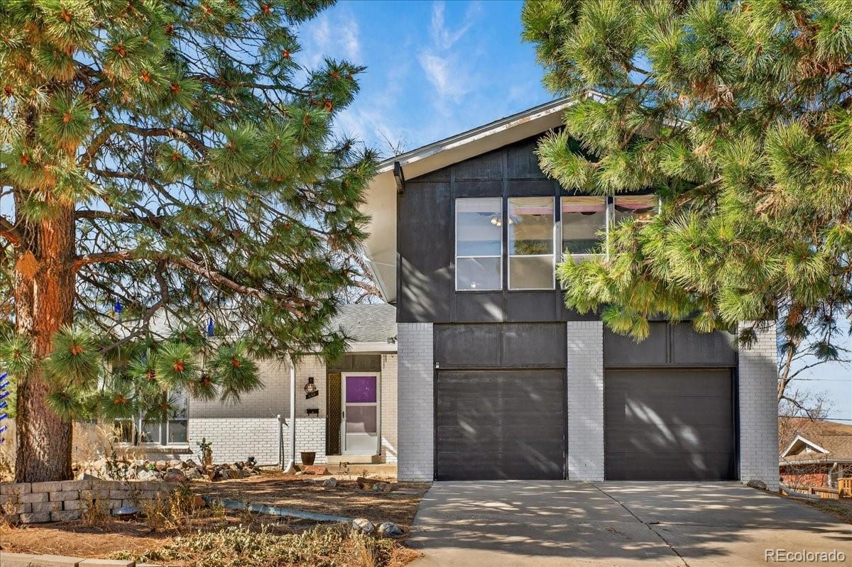 Green Mountain Lakewood Home | MLS #: 6503029555 S Coors Court, Lakewood Beds: 5 Baths: 4 Price: $700,000