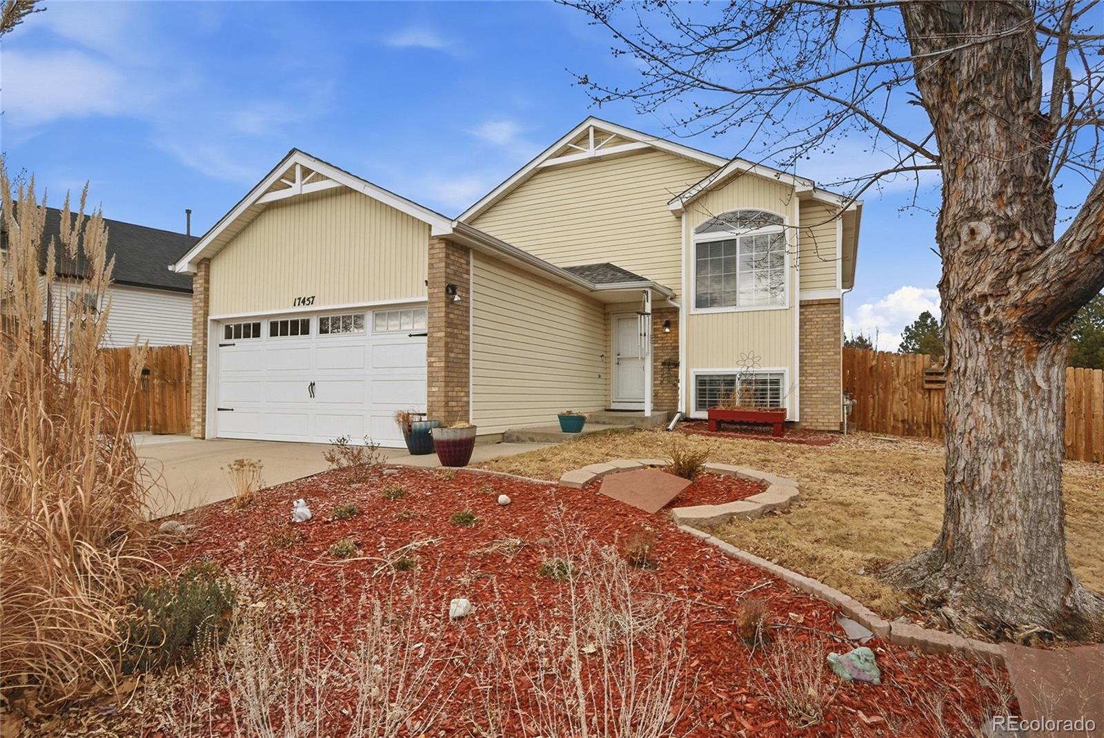 Summer Valley Aurora Home | MLS #: 308658617457 E Bellewood Circle, Aurora Beds: 4 Baths: 3 Price: $489,000