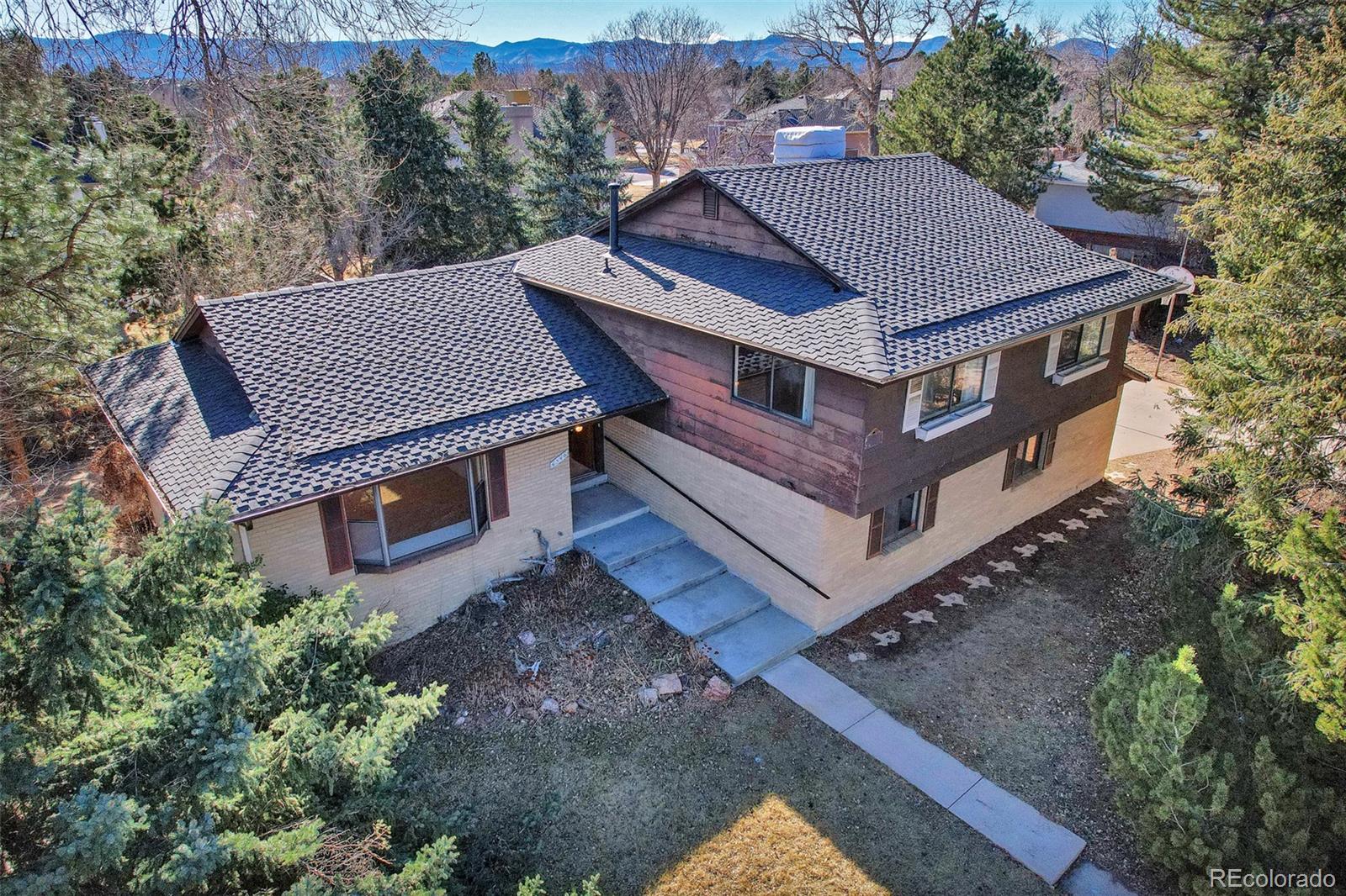 Three Ponds Littleton Home | MLS #: 56924764546 W Ponds Drive, Littleton Beds: 4 Baths: 4 Price: $700,000