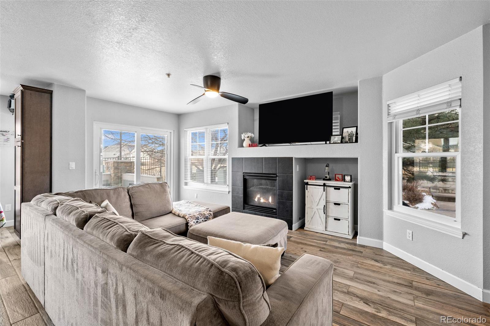 23500 e alamo place, Aurora sold home. Closed on 2026-04-30 for $399,996.