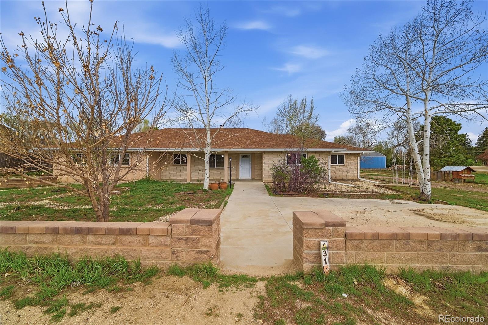 313 dakota avenue, Simla sold home. Closed on 2026-07-22 for $429,900.
