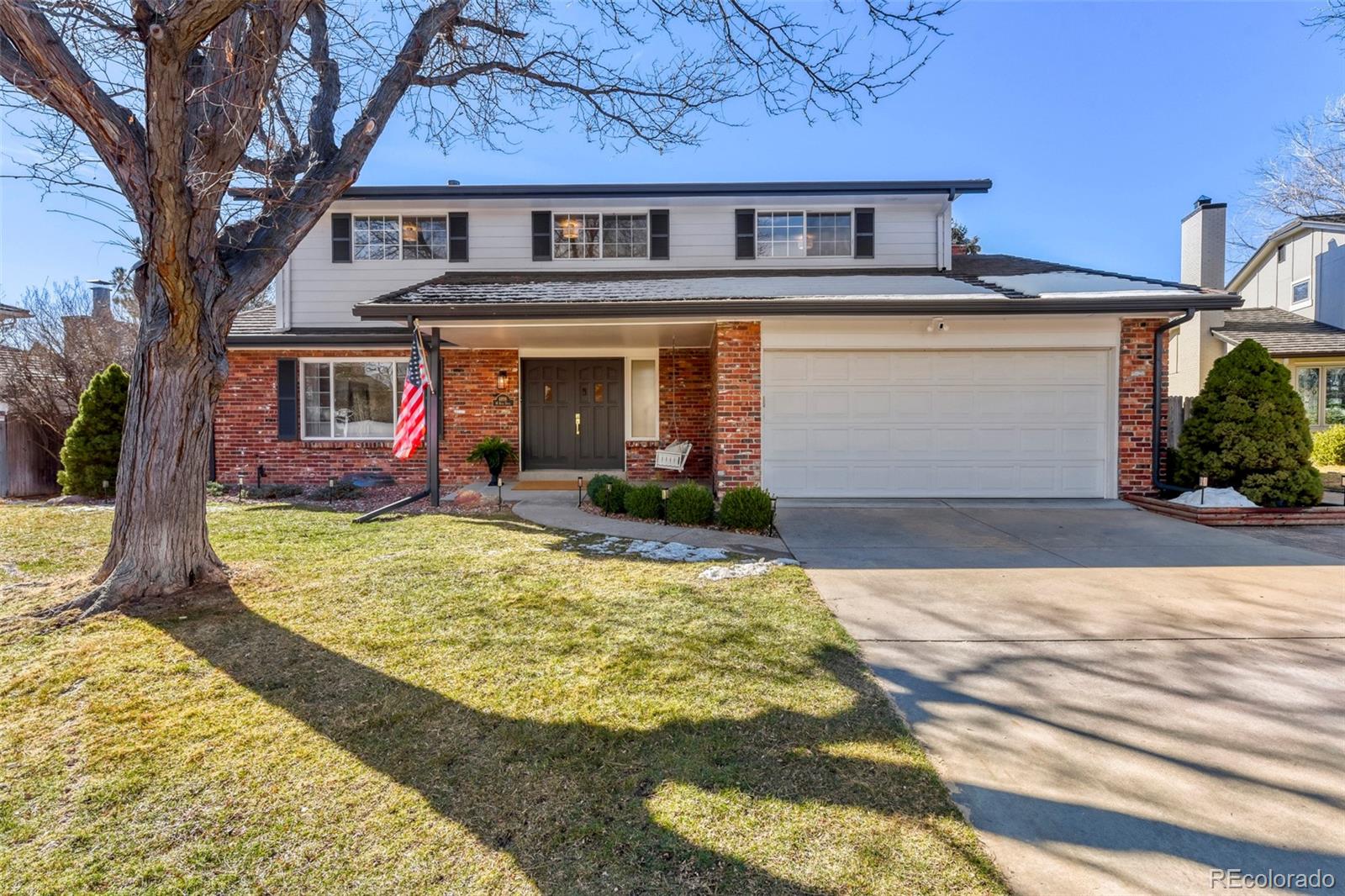 Columbine Knolls Littleton Home | MLS #: 94926946898 W Nova Drive, Littleton Beds: 5 Baths: 4 Price: $959,000