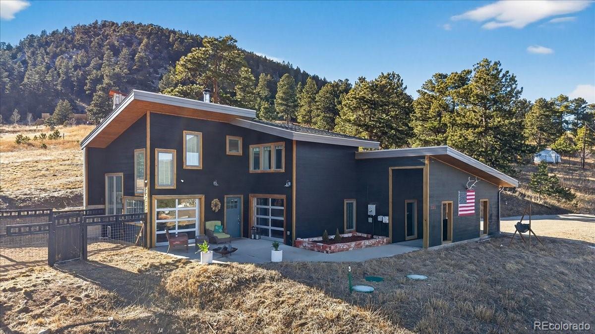 11013 circle drive, Golden sold home. Closed on 2026-04-06 for $615,000.