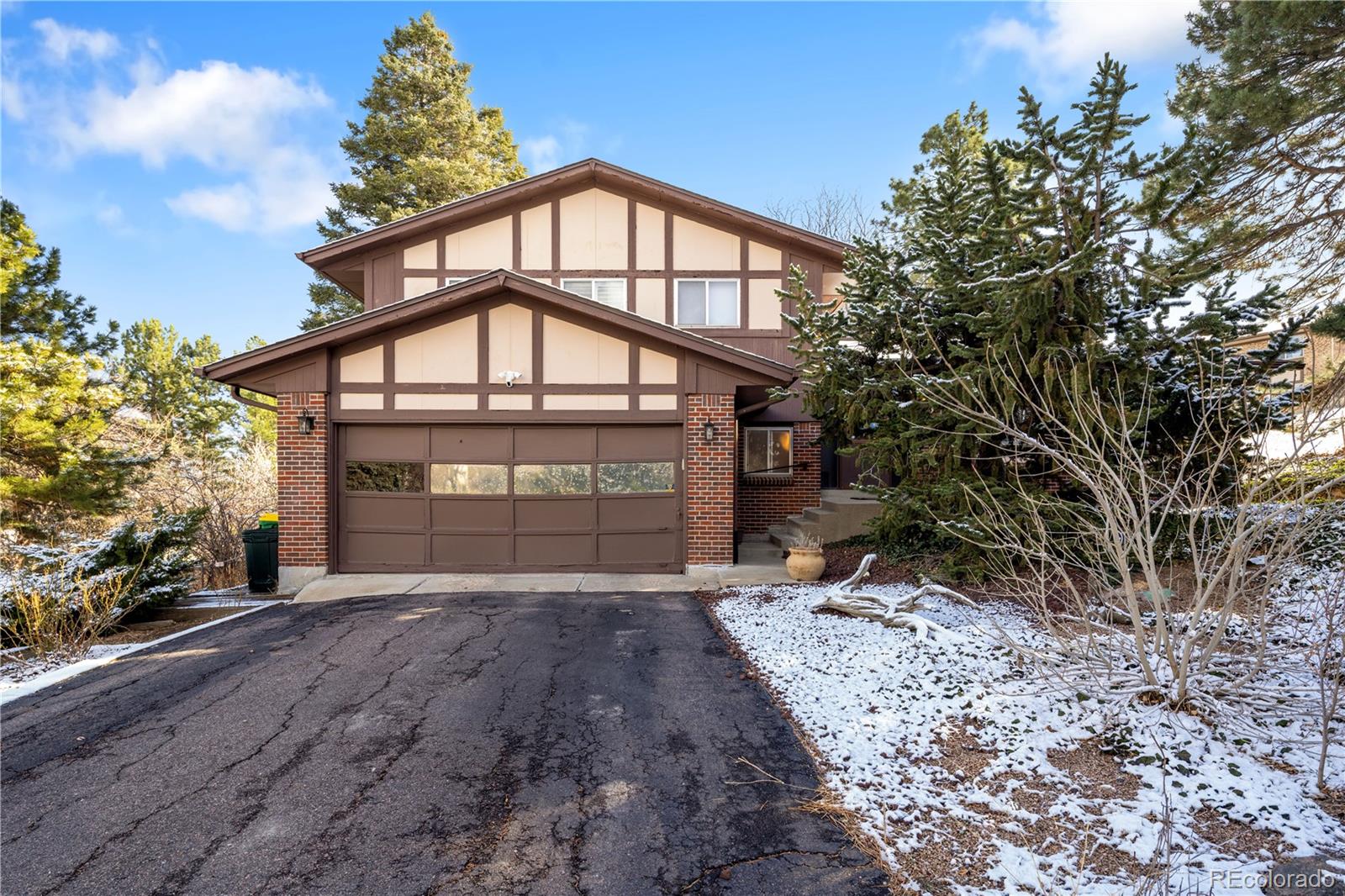 Green Mountain Village Lakewood Home | MLS #: 64834311234 S Wright Street, Lakewood Beds: 3 Baths: 3 Price: $675,000