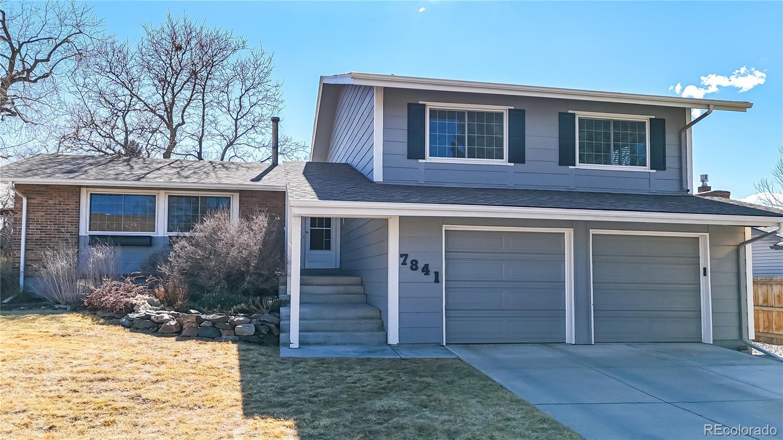 7841 s franklin way, Centennial sold home. Closed on 2026-04-17 for $659,500.
