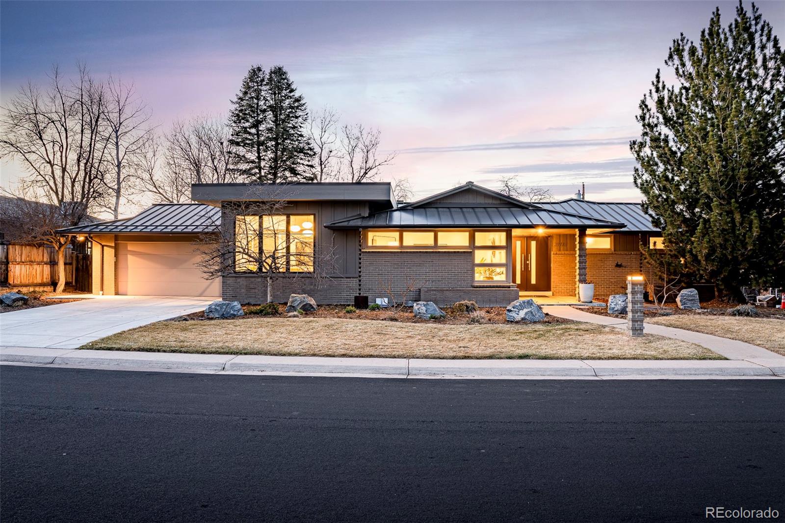 Southmoor Park Denver Home | MLS #: 91489253977 S Jasmine Street, Denver Beds: 5 Baths: 4 Price: $1,350,000