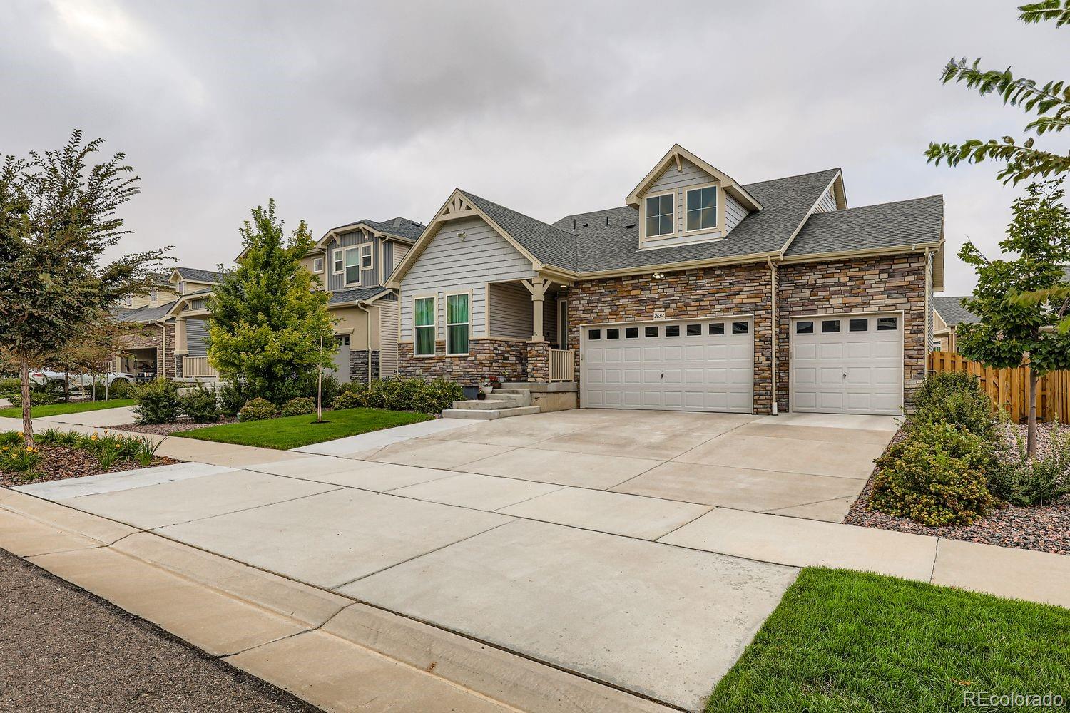 26312 e 2nd avenue, Aurora sold home. Closed on 2026-04-08 for $633,000.