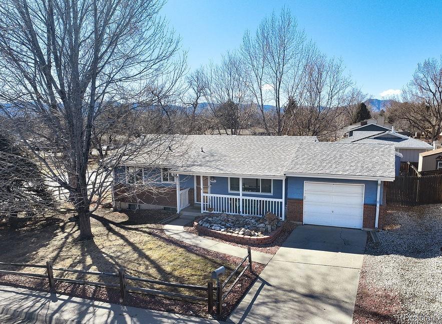 Green Gables Lakewood Home | MLS #: 24218422545 S Estes Court, Lakewood Beds: 3 Baths: 2 Price: $550,000