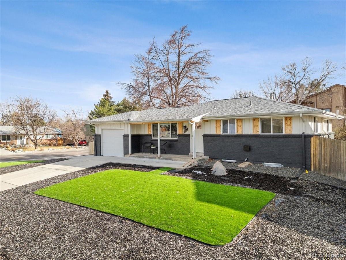 Sun Valley Estates Lakewood Home | MLS #: 9058602952 S Garland Way, Lakewood Beds: 4 Baths: 2 Price: $575,000