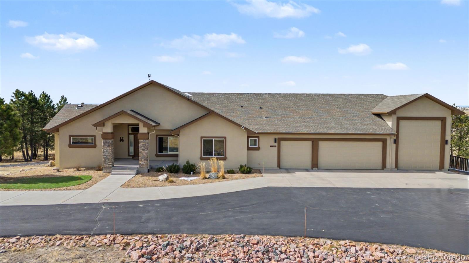  Peyton Home | MLS #: 226258716805  Fletcherville Lane, Peyton Beds: 4 Baths: 5 Price: $925,000