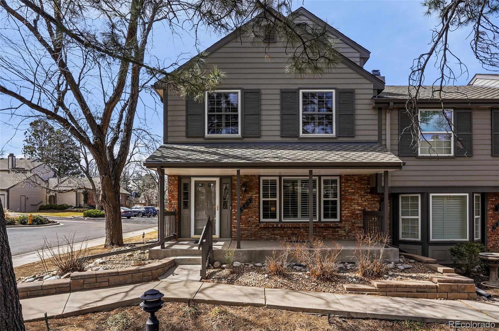 Sturbridge Centennial Condo / Townhome | MLS #: 77644146803 E Briarwood Drive , Centennial Beds: 3 Baths: 3 Price: $490,000