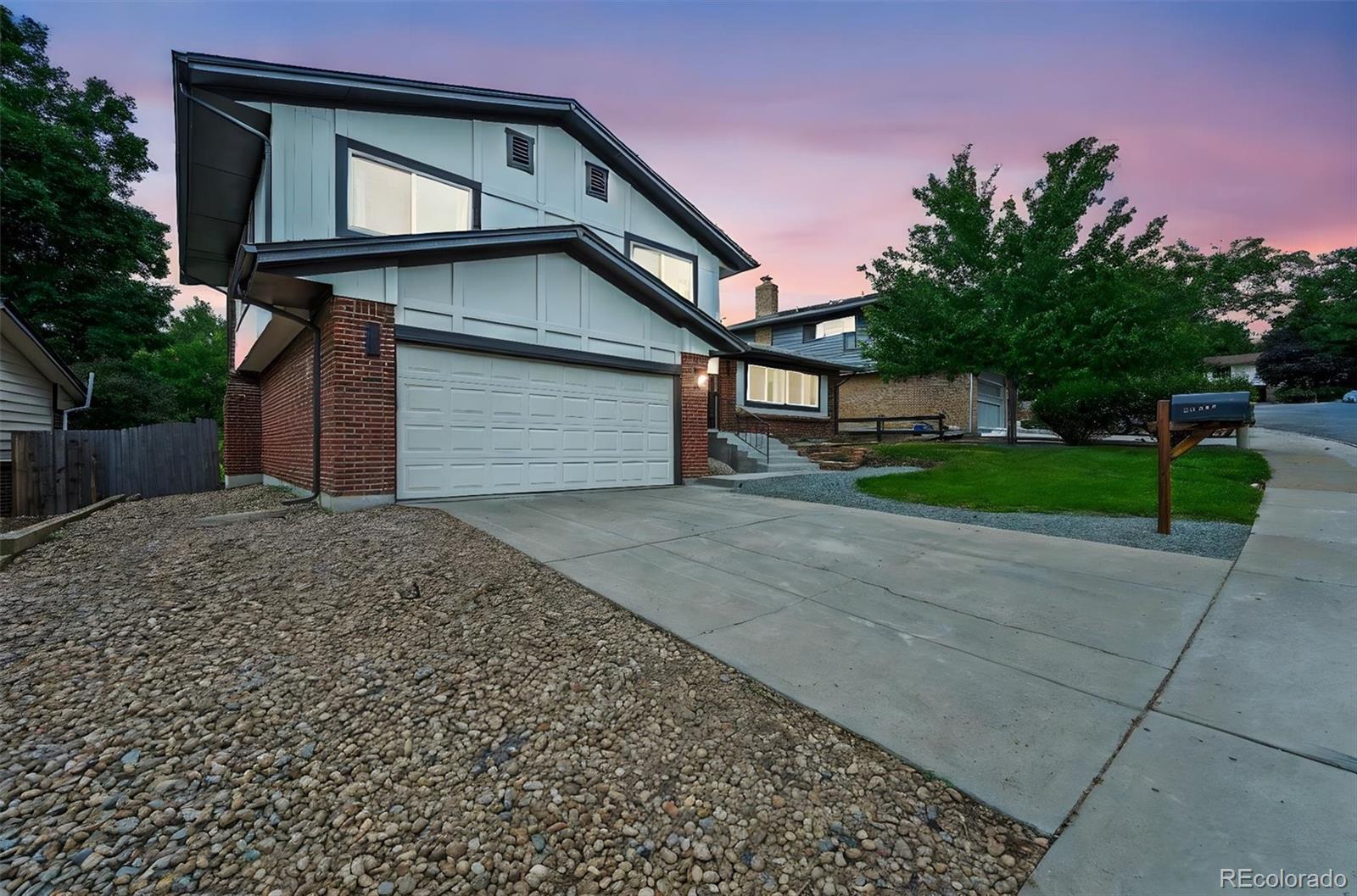 Green Mountain Village Lakewood Home | MLS #: 992546312948 W Oregon Drive, Lakewood Beds: 5 Baths: 4 Price: $775,000