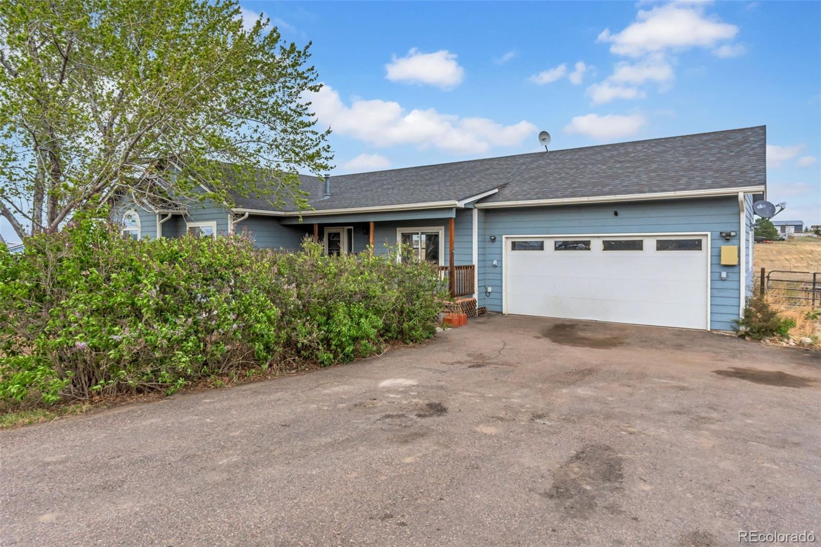  Elizabeth Home | MLS #: 53643957731  Shenandoah Drive, Elizabeth Beds: 3 Baths: 3 Price: $599,000