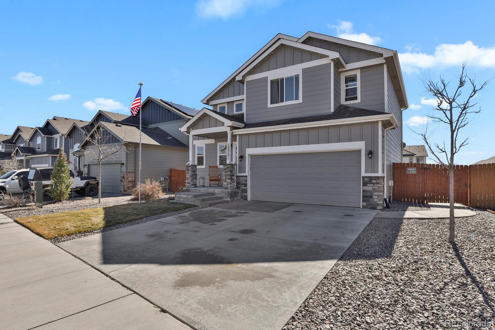  Peyton Home | MLS #: 635127312721  Windingwalk Drive, Peyton Beds: 3 Baths: 3 Price: $445,000